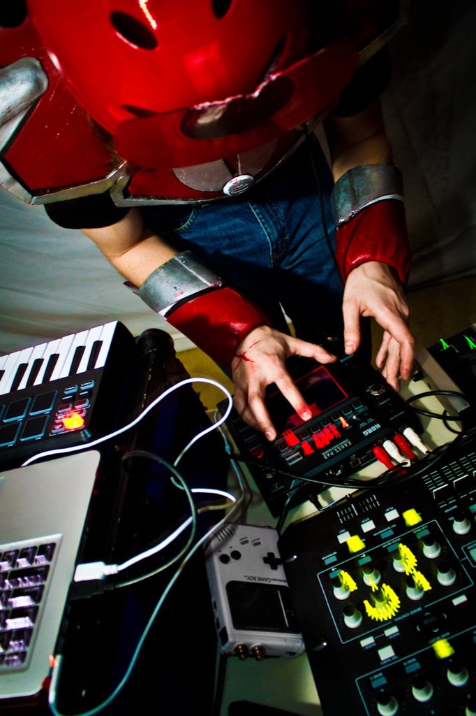 Dj Cutman on stage with crowd
