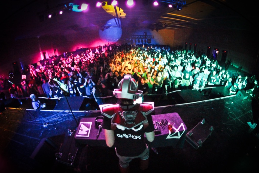 Dj Cutman performing live at a gaming event